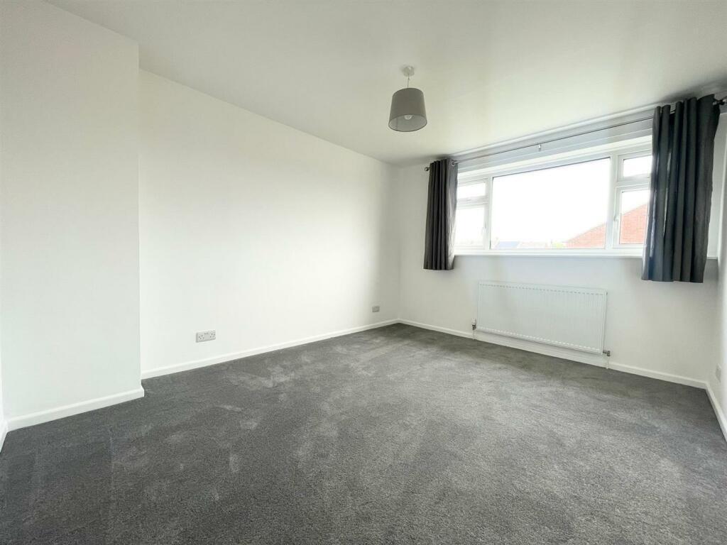 Flat Wentworth Gardens in Exeter