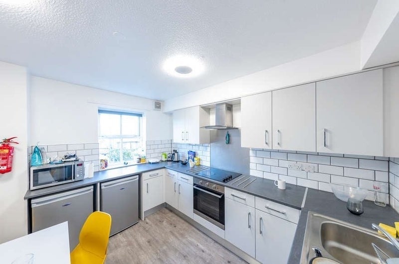 Room Whitemoor Road in Nottingham