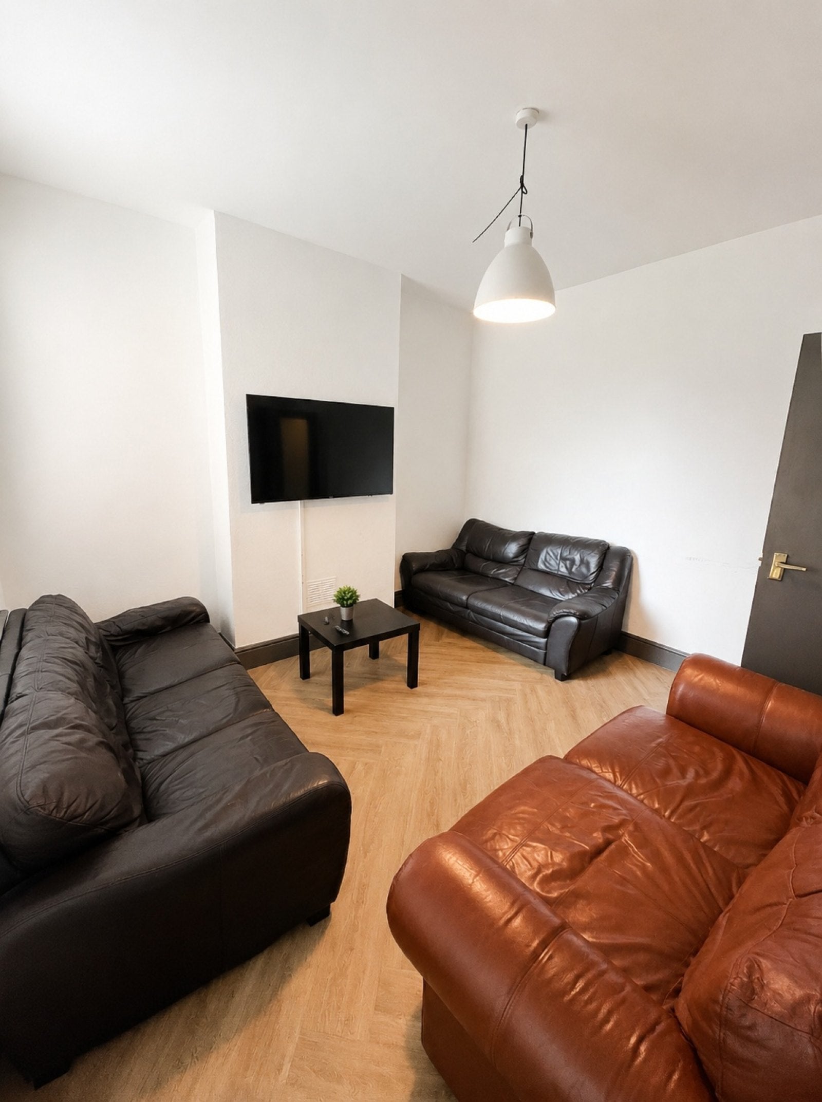 Room Storer Road in Charnwood