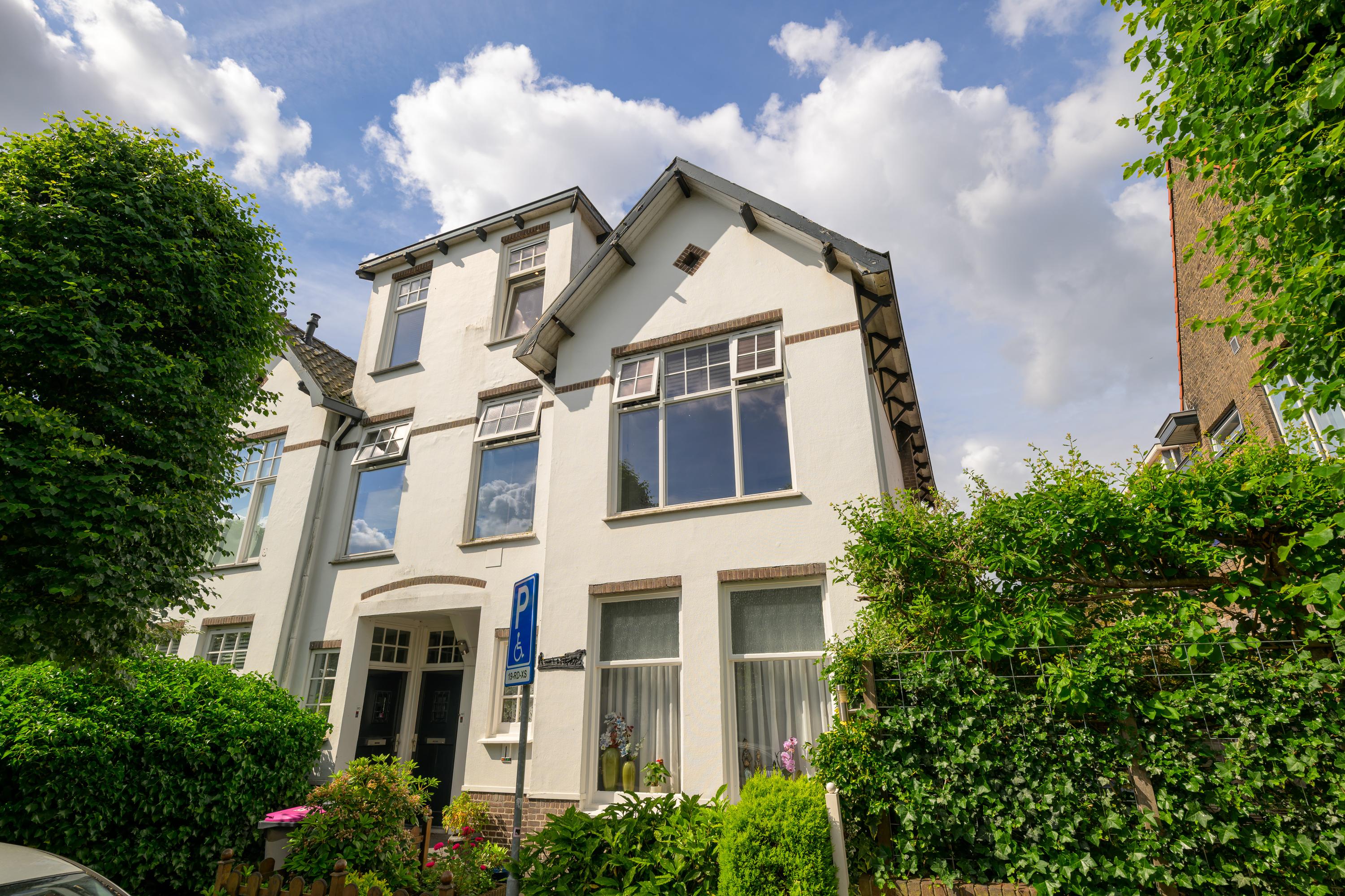 Huis Oranjelust 84 in Voorburg