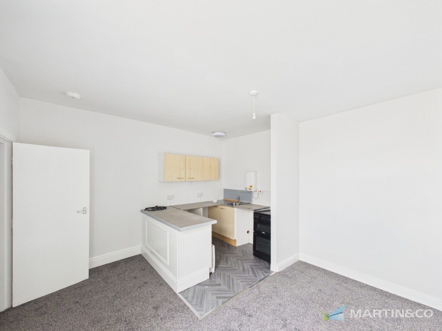 Flat Middle Walk in Blackpool
