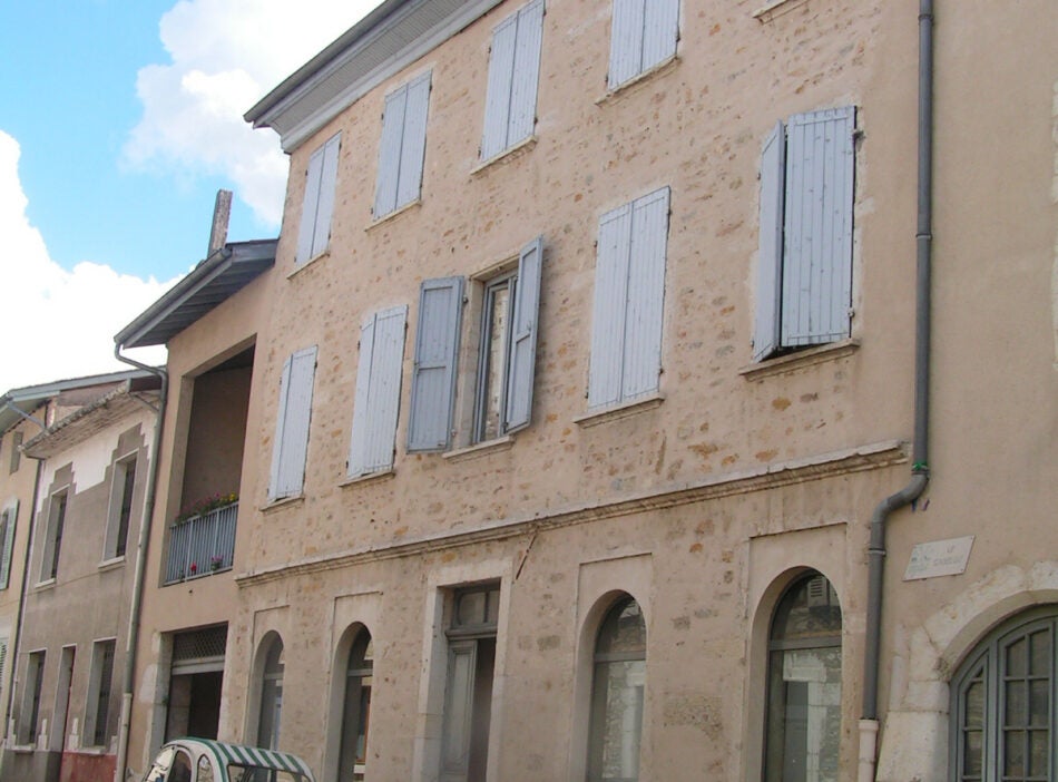 Flat Rue du Plat in Ambronay