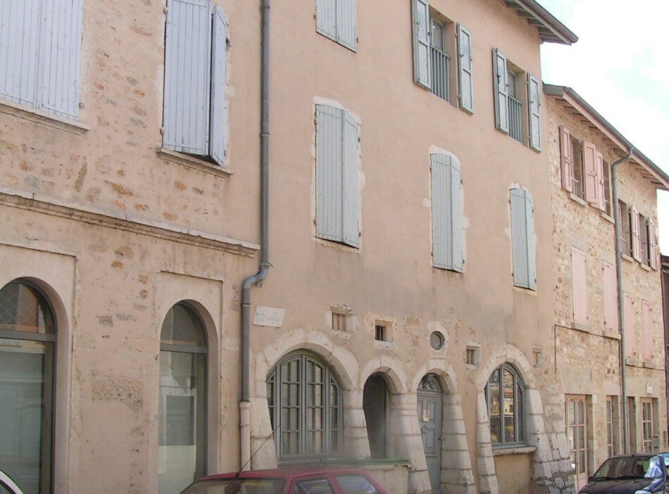 Flat Rue du Plat in Ambronay
