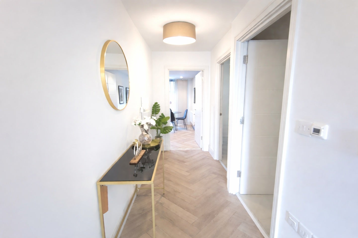 Room Grand Drive in Greater London