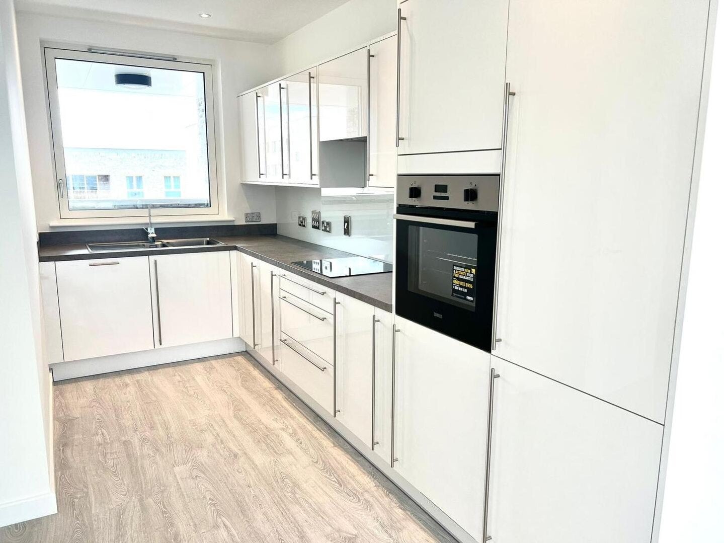 Flat Longbridge Road in Greater London