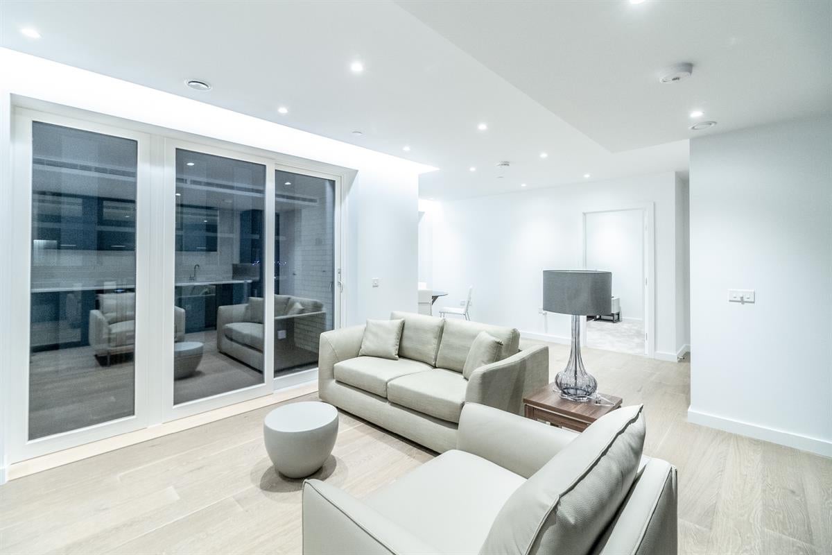 Flat Phoenix Place in Greater London