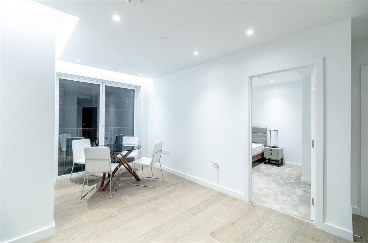 Flat Phoenix Place in Greater London