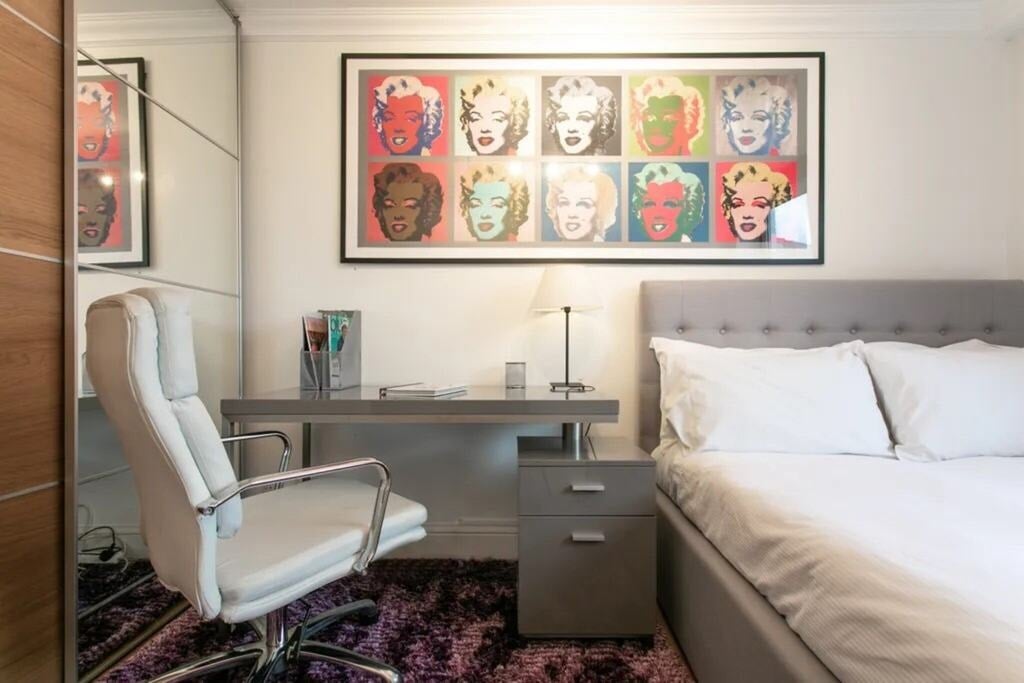 Flat Harewood Avenue in City of Westminster