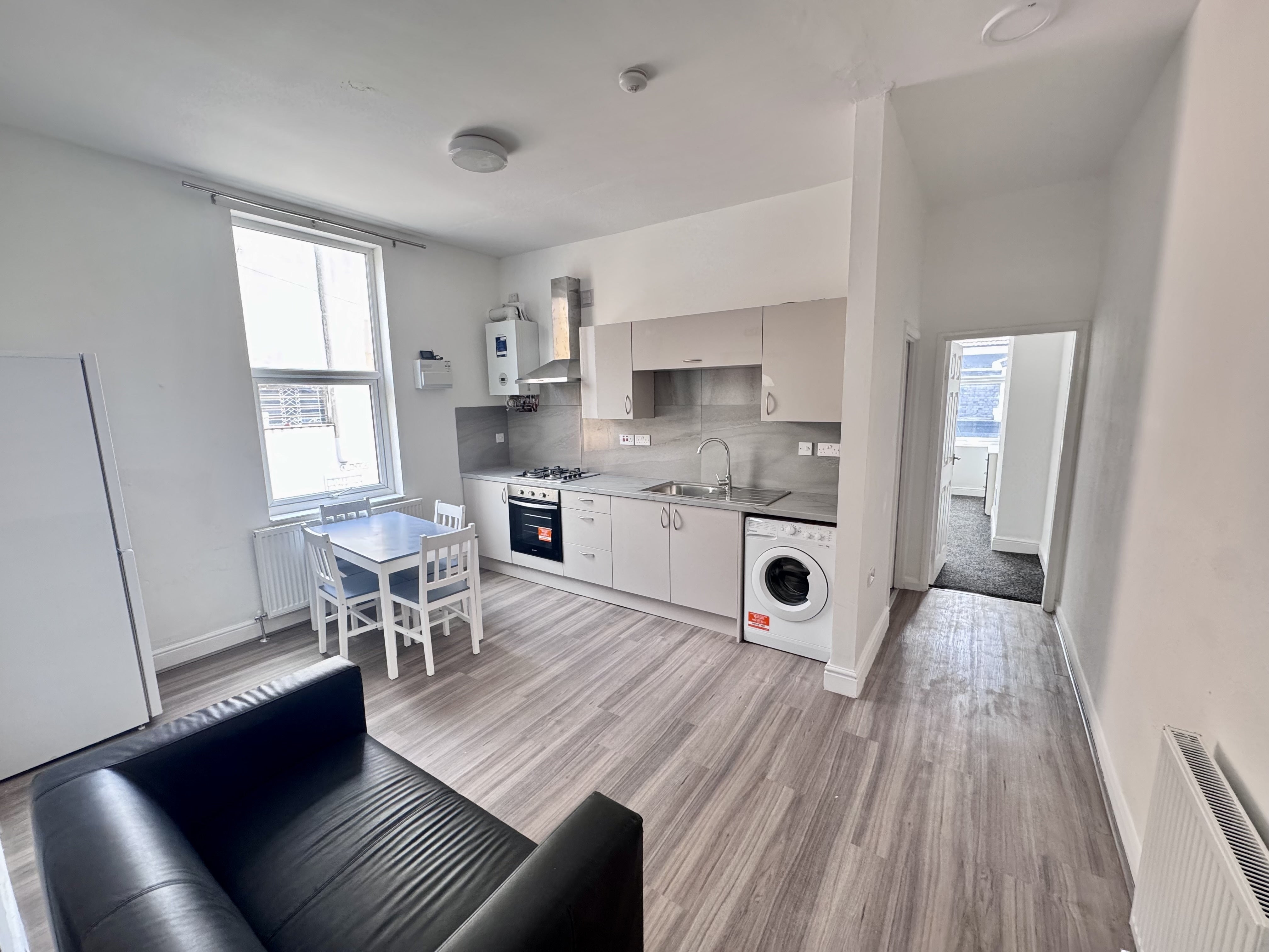 Flat Hartley Road in Nottingham