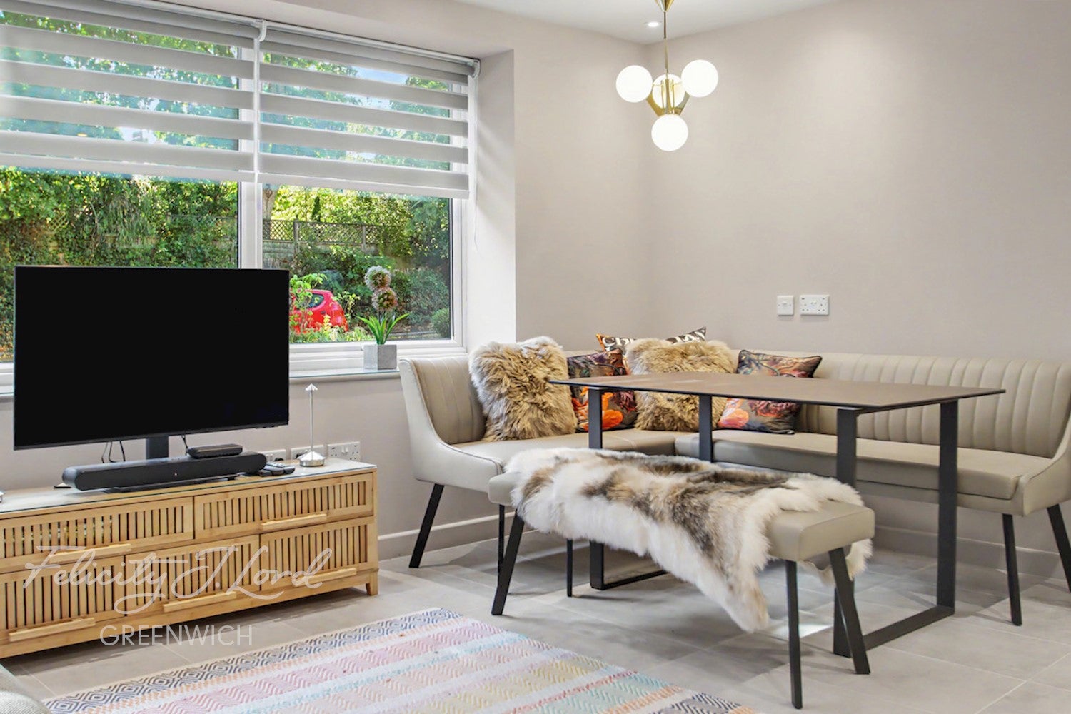 Flat Liskeard Gardens in Greater London