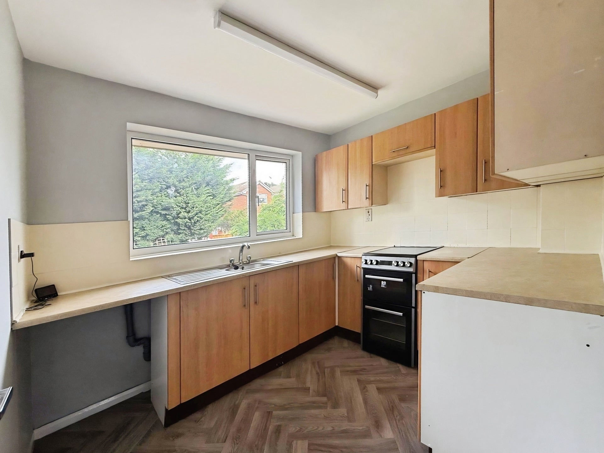 Flat Falcon Close in Wyre Forest
