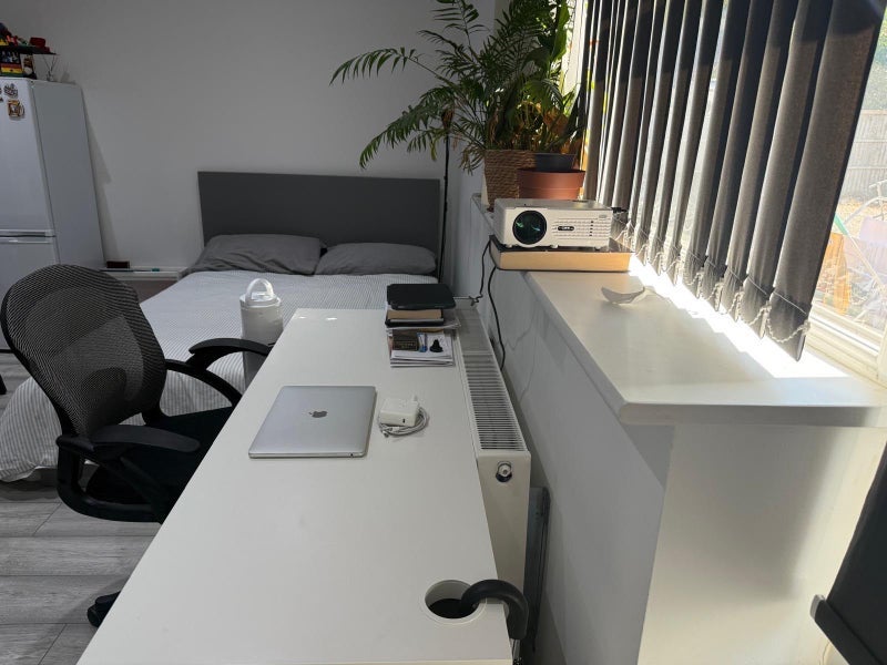 Room Fletcher Road in Nottingham