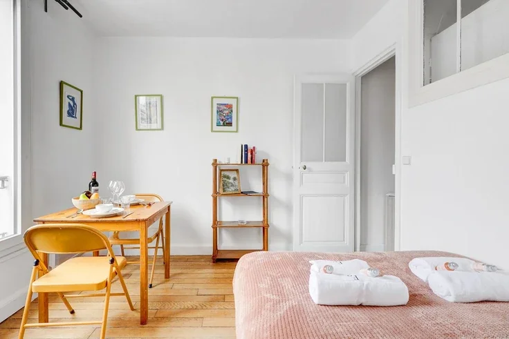 Appartement Rue Carrière Mainguet à Paris