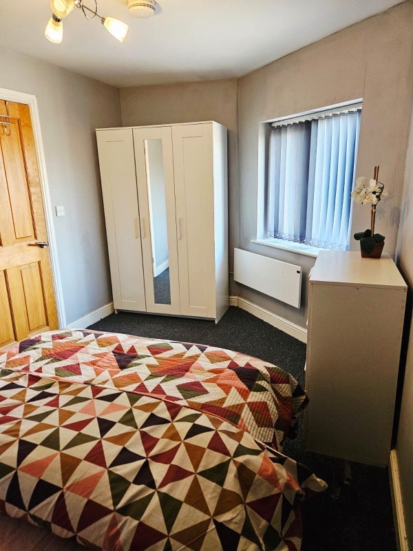 Flat Fawcett Street in Bolton