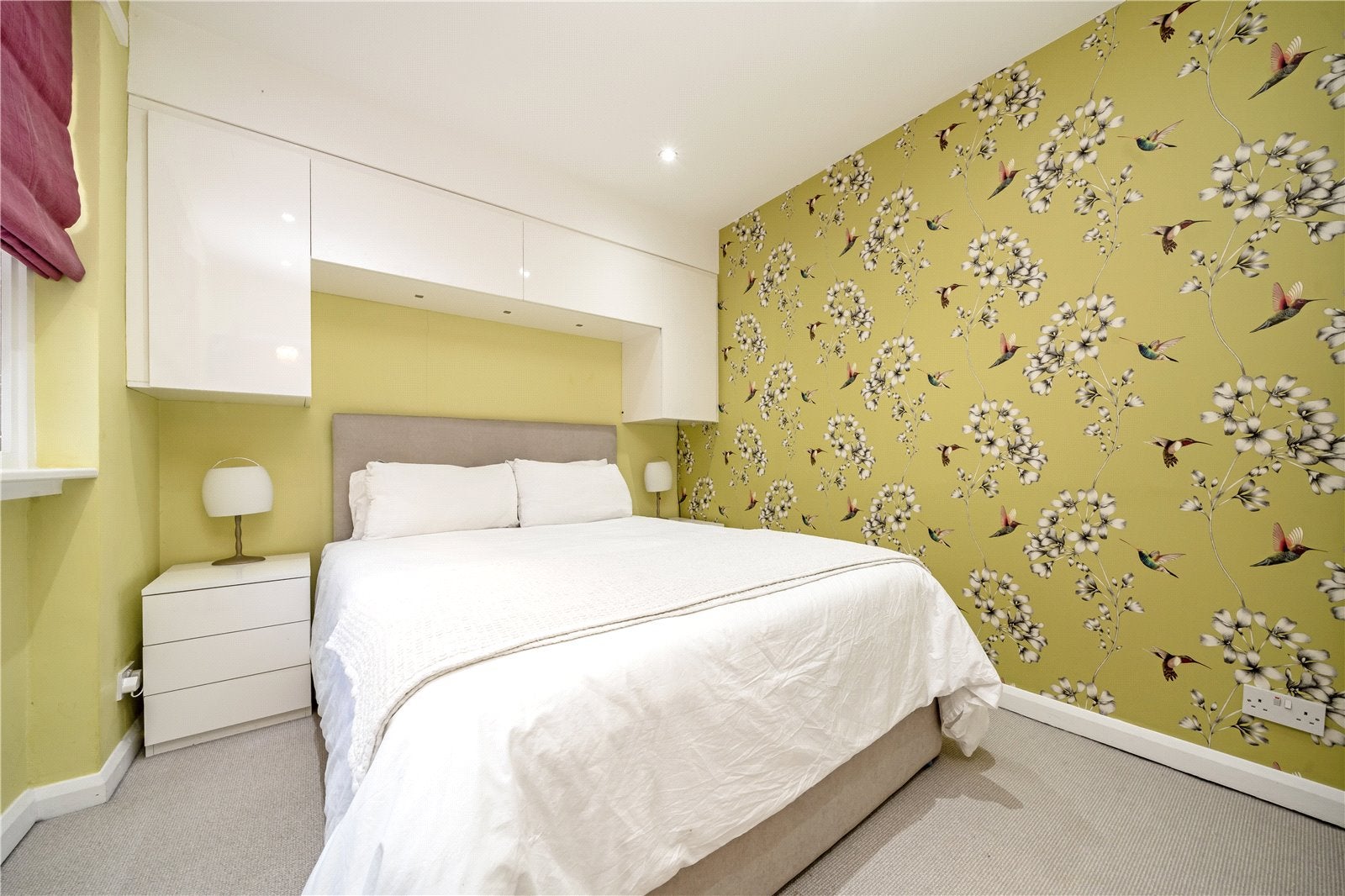 Flat Belgrave Road in City of Westminster