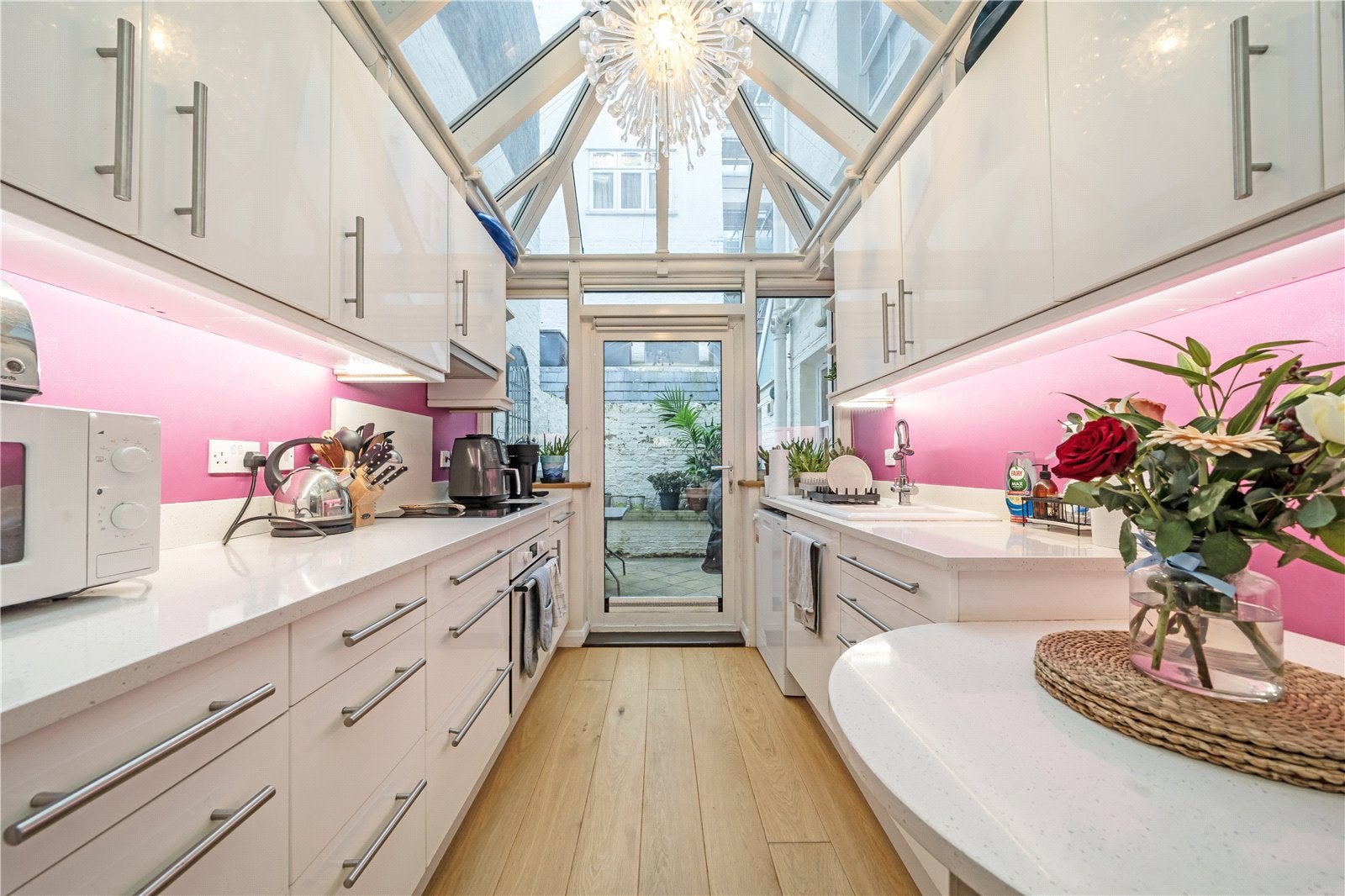 Flat Belgrave Road in City of Westminster