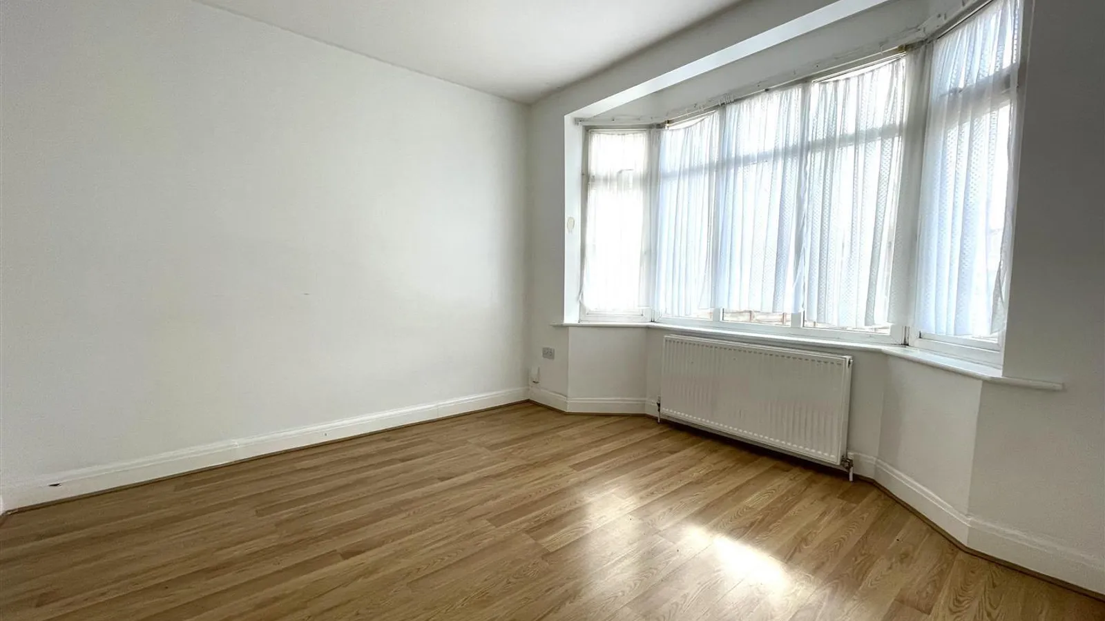 House Cromer Close in Greater London