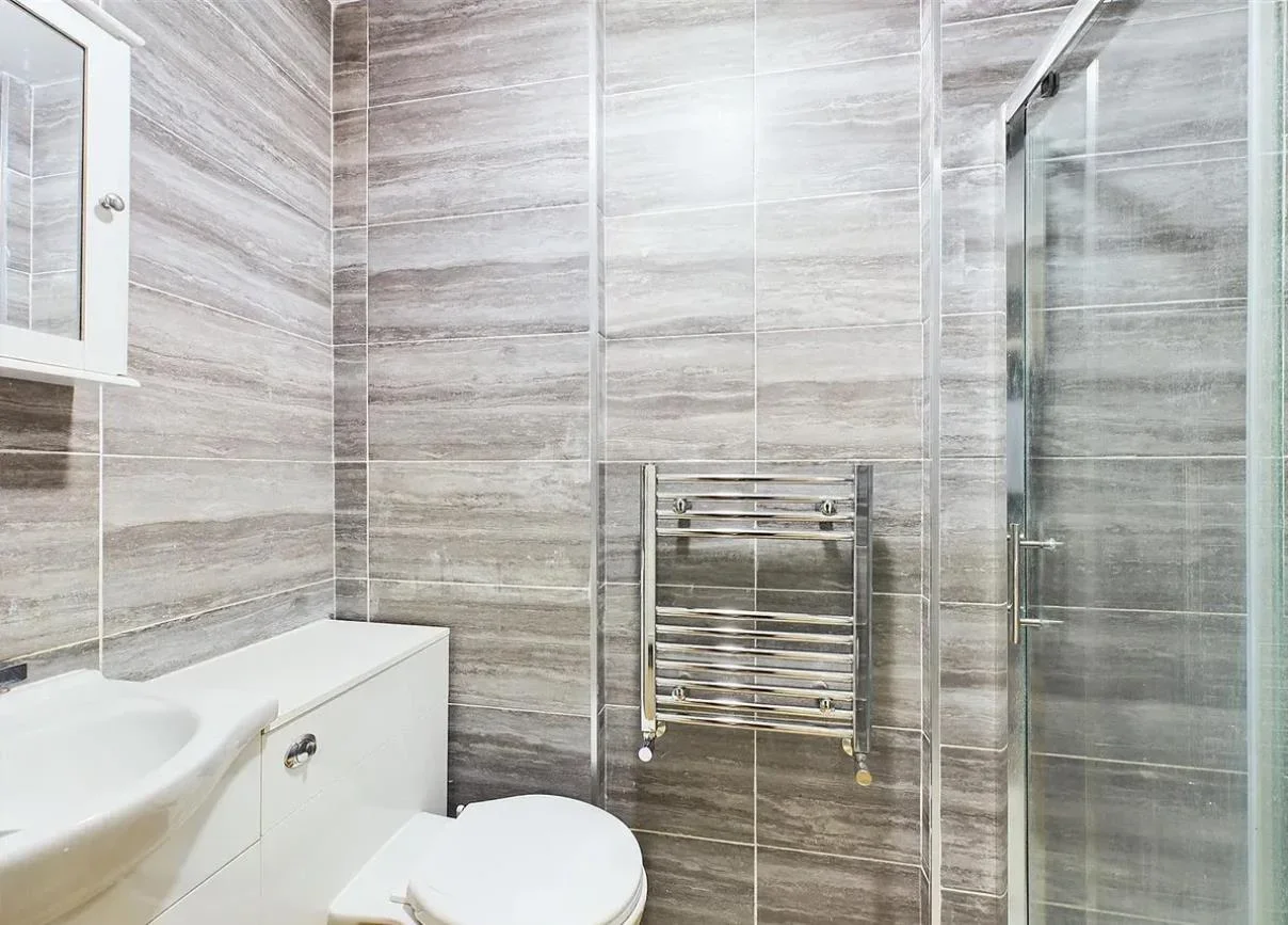 House R196 in Greater London