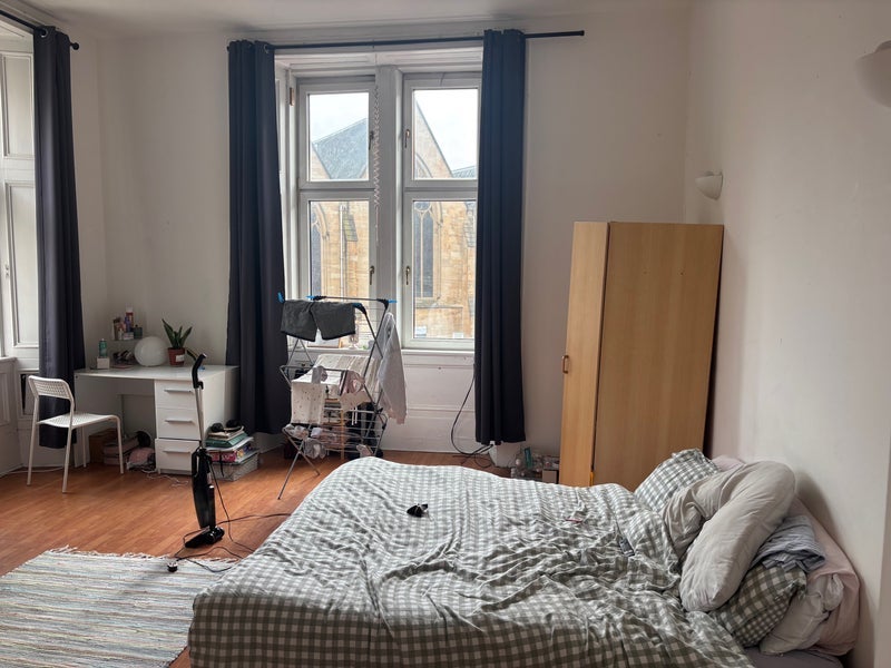 Room Derby Terrace Lane in Glasgow