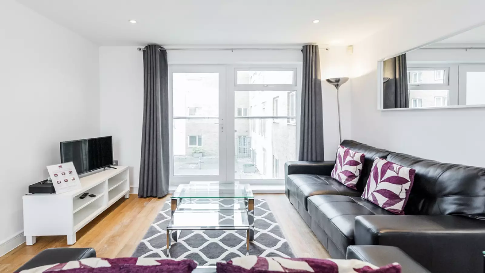 Flat Wey View Court in Guildford