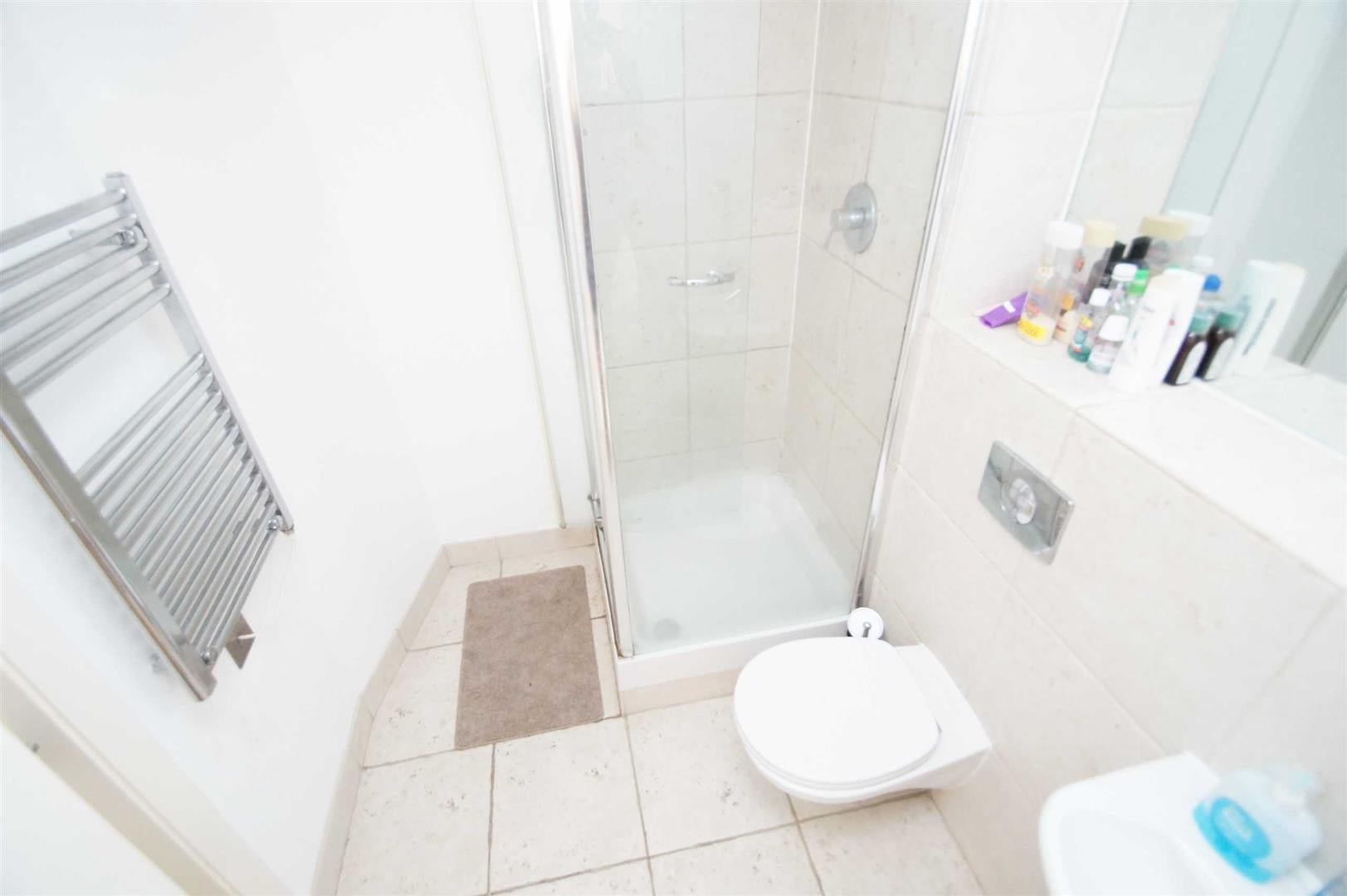 Flat Whitehall Riverside in Leeds