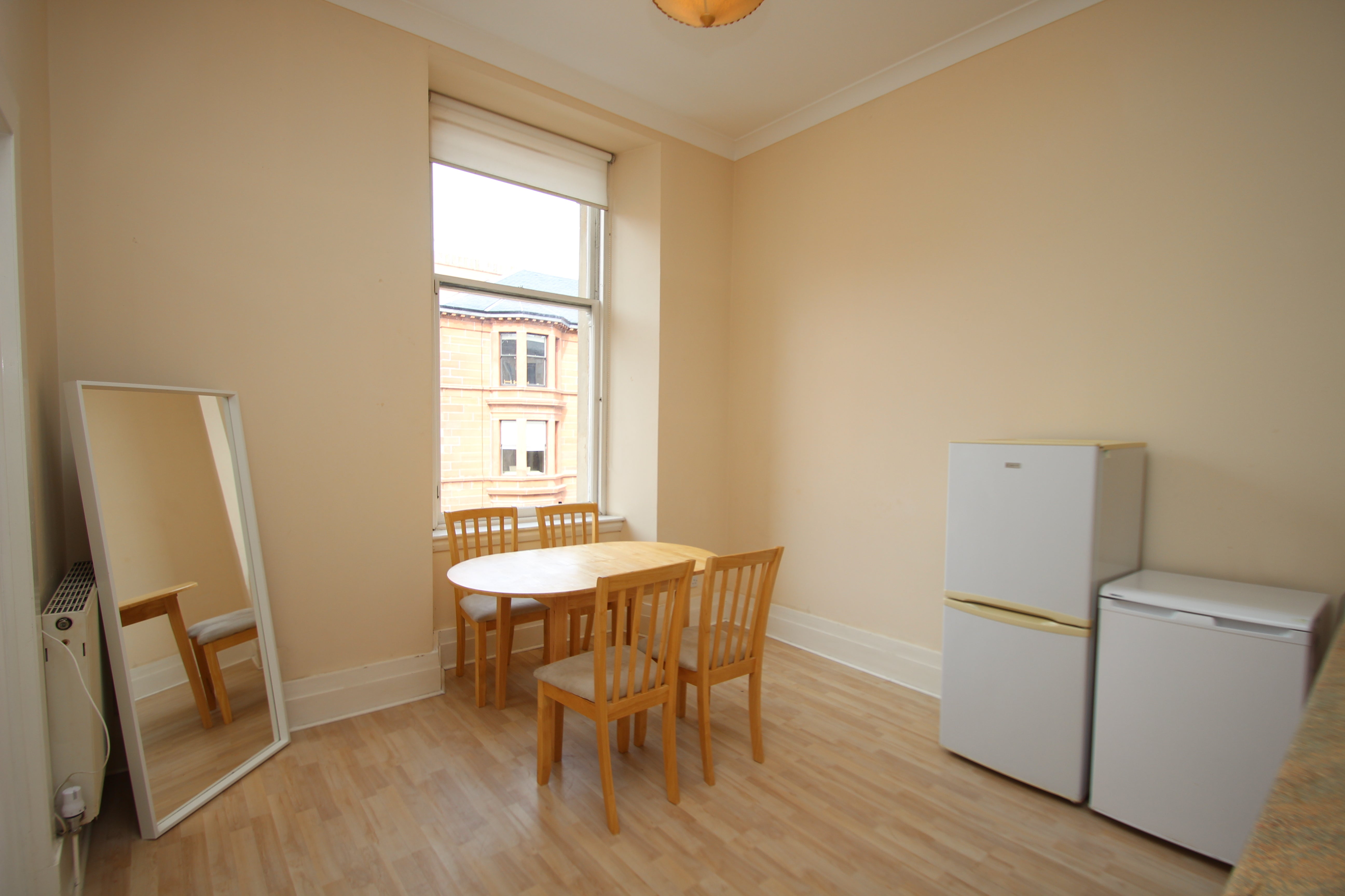 Flat Kersland Street in Glasgow