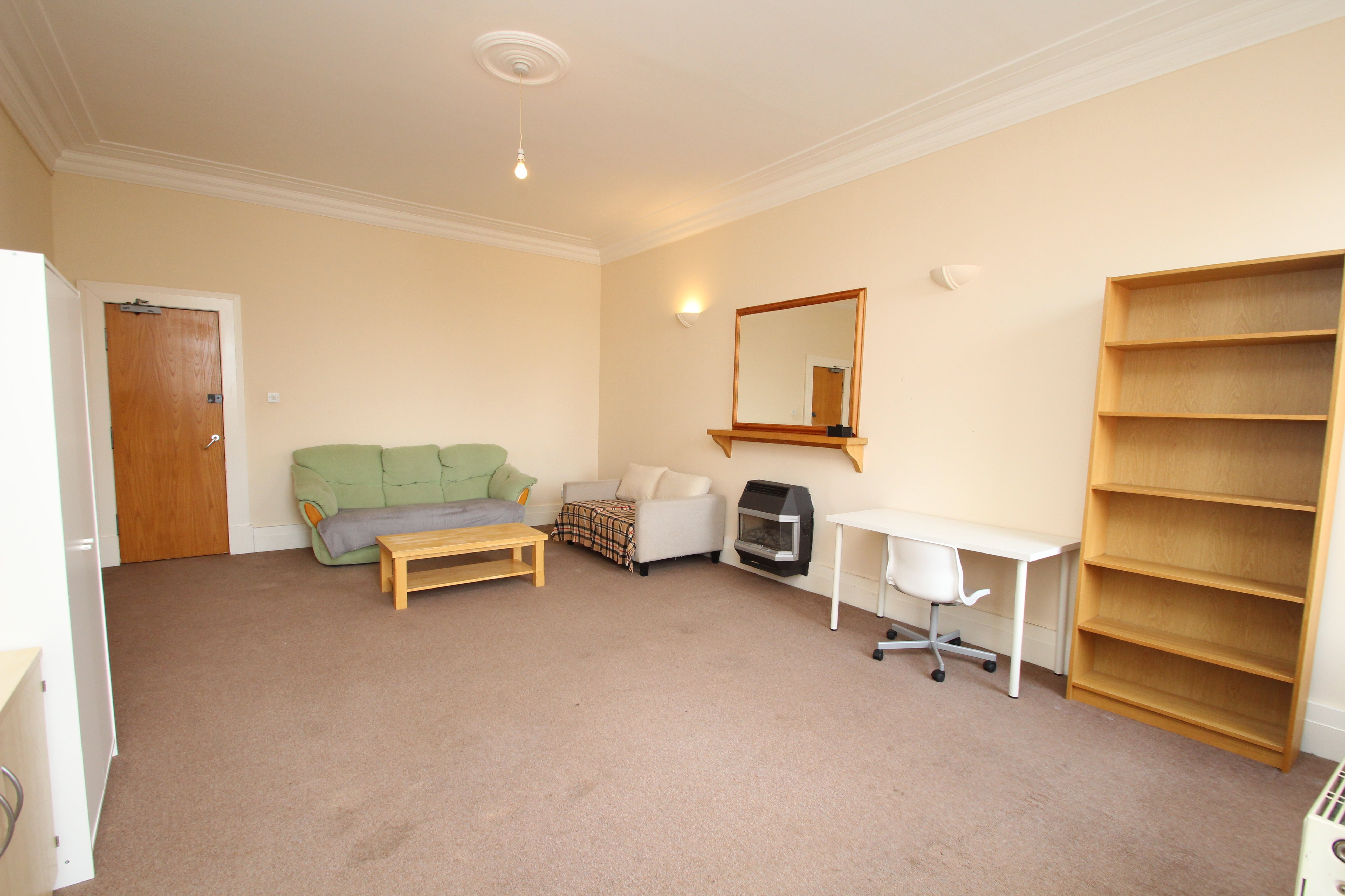 Flat Kersland Street in Glasgow