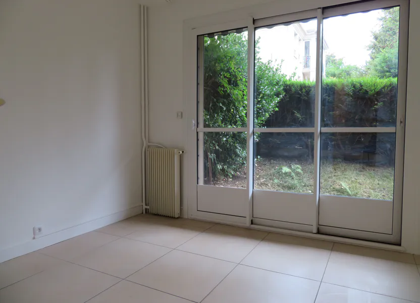 Flat Rue Jeanne d'Arc in Sèvres