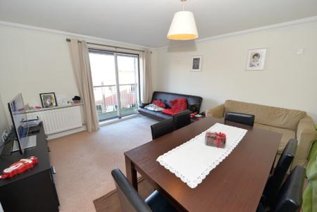 Flat Rollesbrook Gardens in Southampton