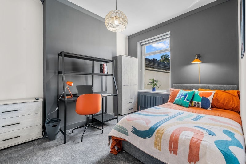 Room Catherine Street in Swansea