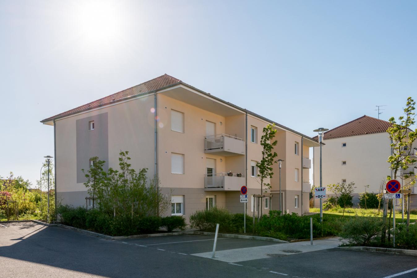 Flat Rue Joséphine Baker in Chevigny-Saint-Sauveur
