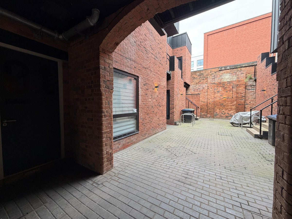 Flat Alcester Street in Birmingham