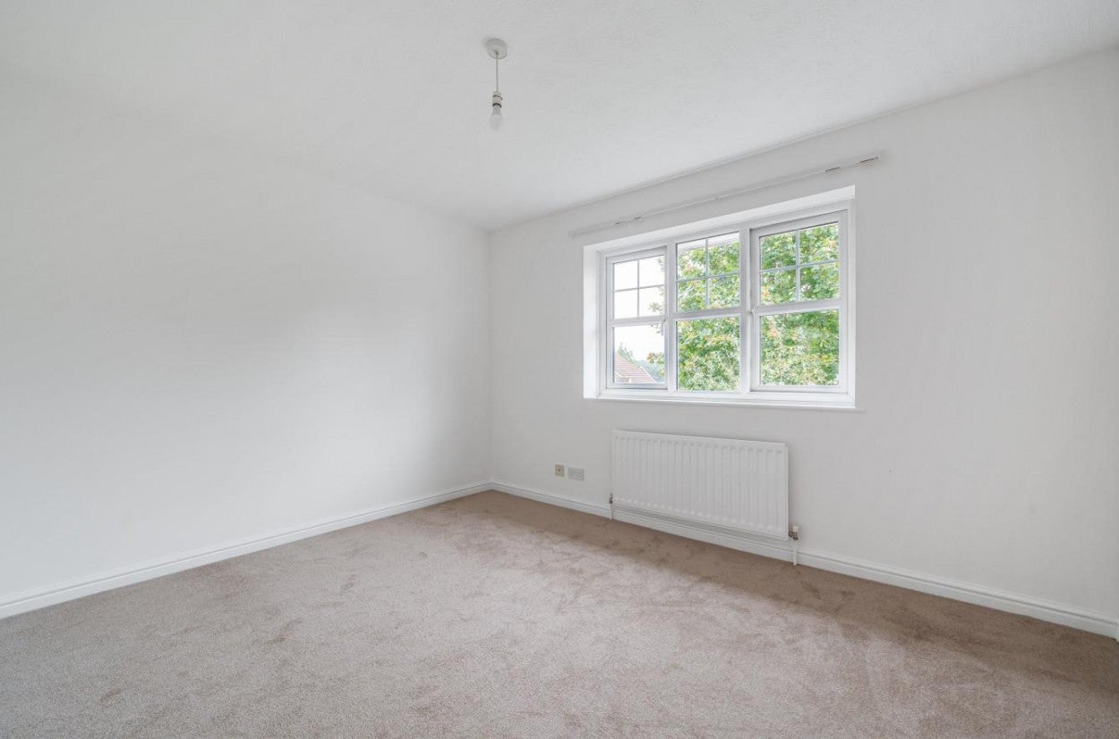 House Picton Close in Surrey Heath