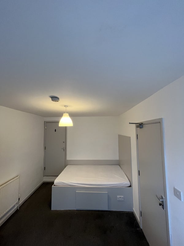 Room Hoole Street in Sheffield