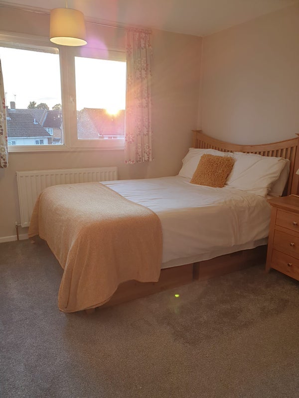 Room Blenheim Road in Maidenhead