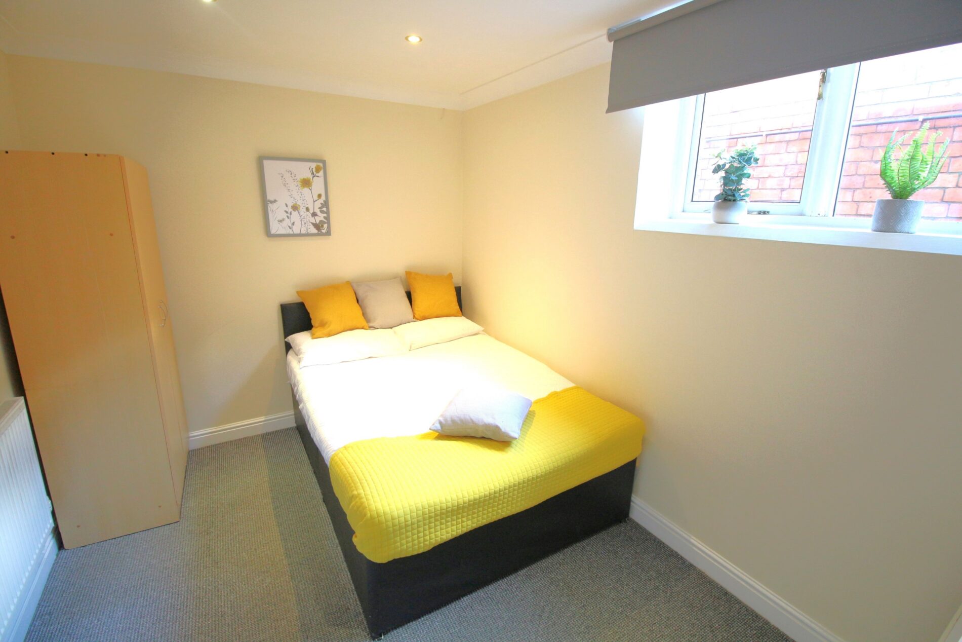Room Winn Street in Lincoln