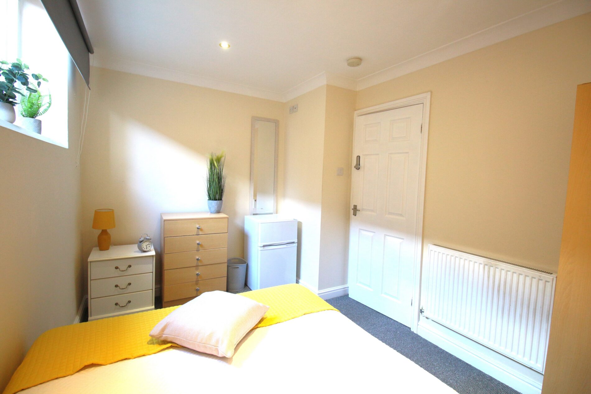 Room Winn Street in Lincoln