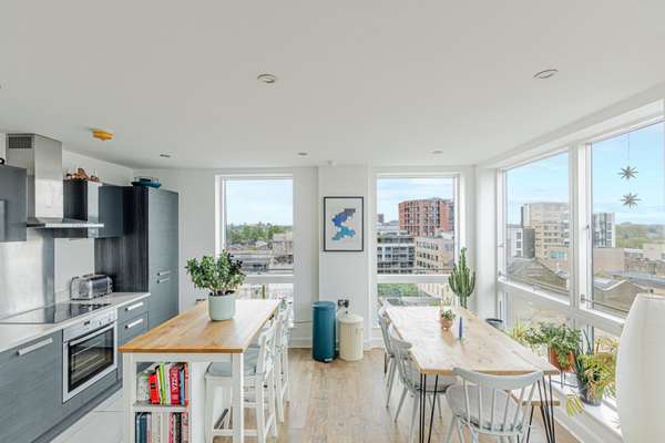 Flat Hertford Road in Greater London