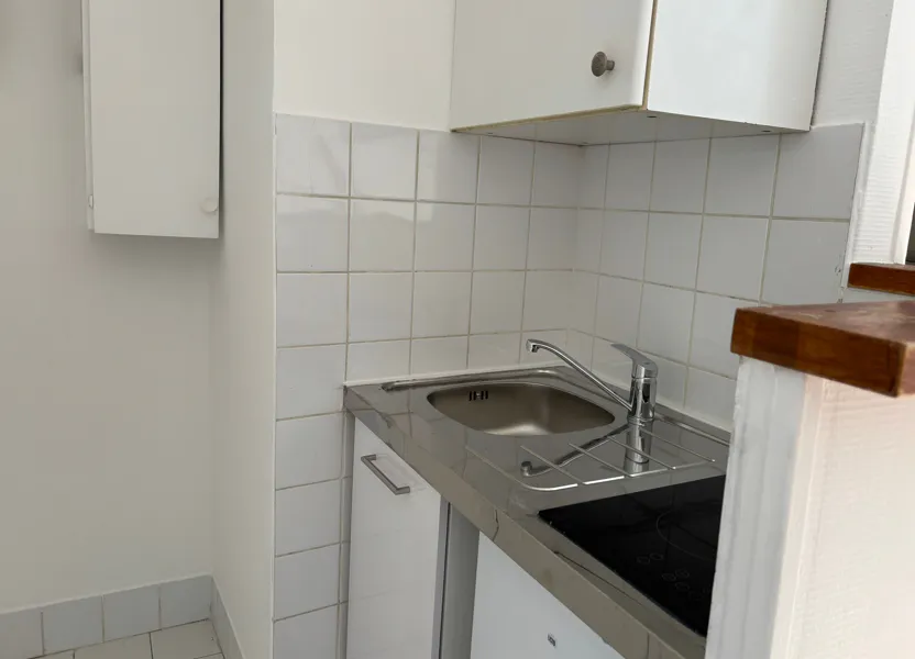Appartement Cour Saint-Joseph à Paris