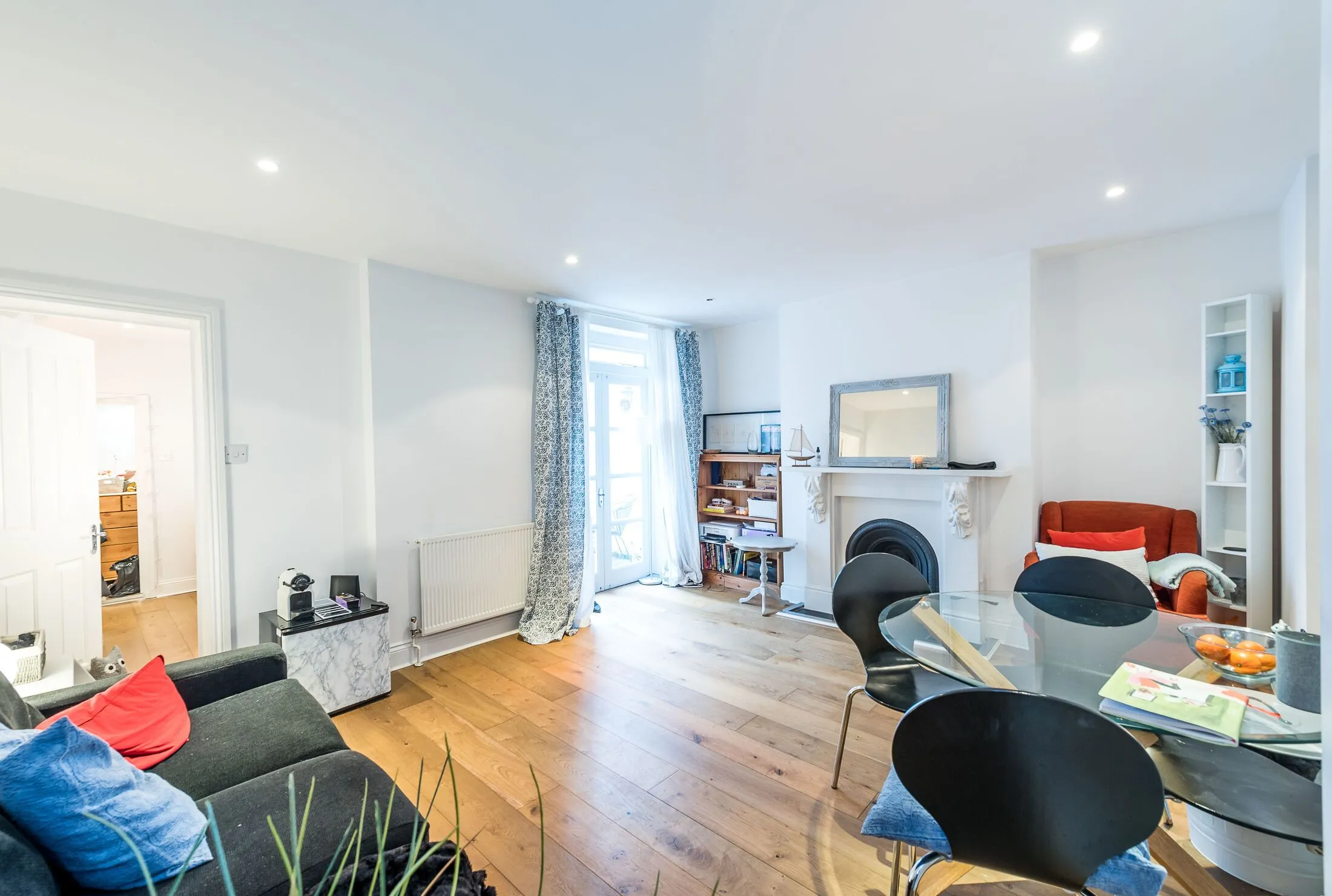 Flat Edith Grove in Greater London