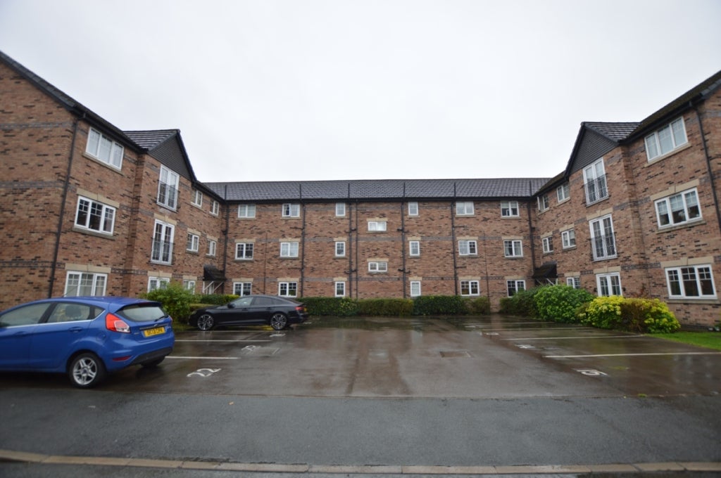 Flat George Street in Ashton-in-Makerfield