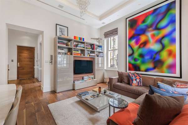Flat Leinster Gardens in City of Westminster