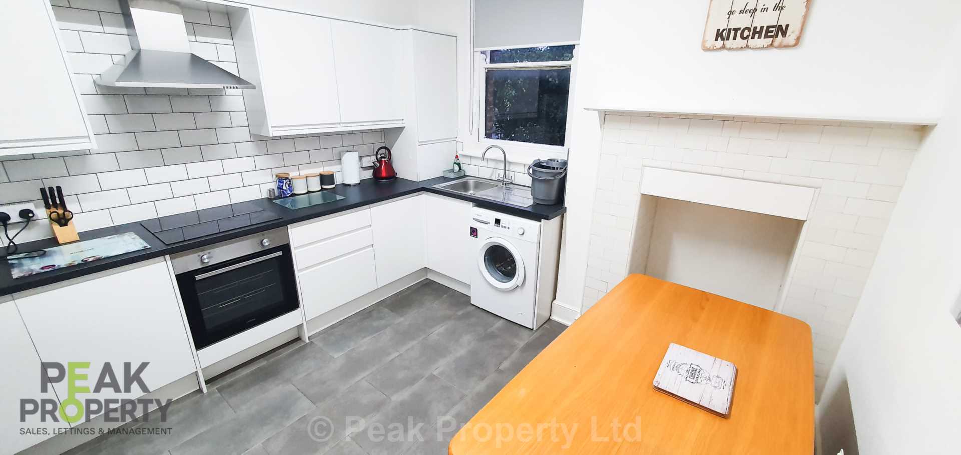 Room Alexandra Road in Southend-on-Sea