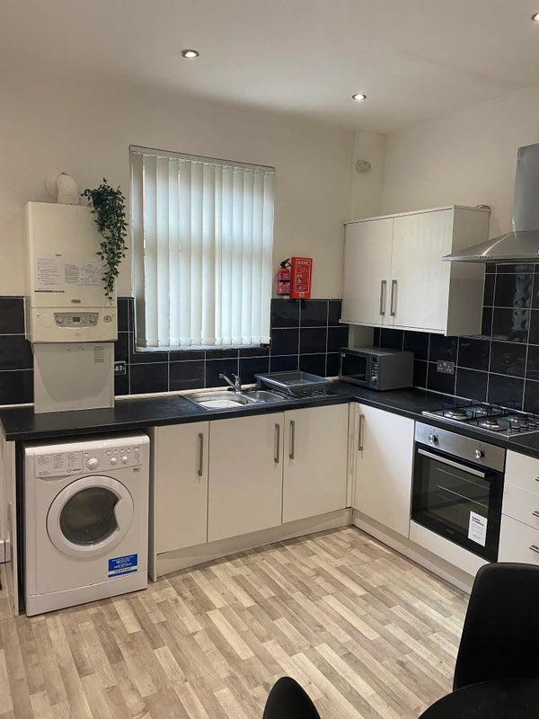 Room Priestley Street in Sheffield