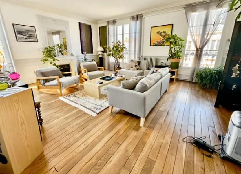 Flat Rue de l'Écu in Reims