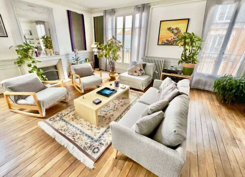 Flat Rue de l'Écu in Reims
