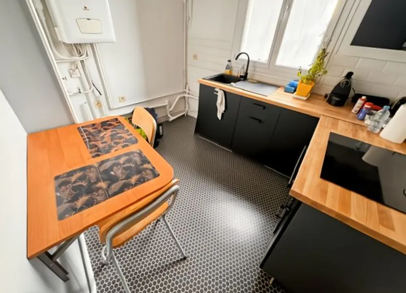 Flat Rue de l'Écu in Reims