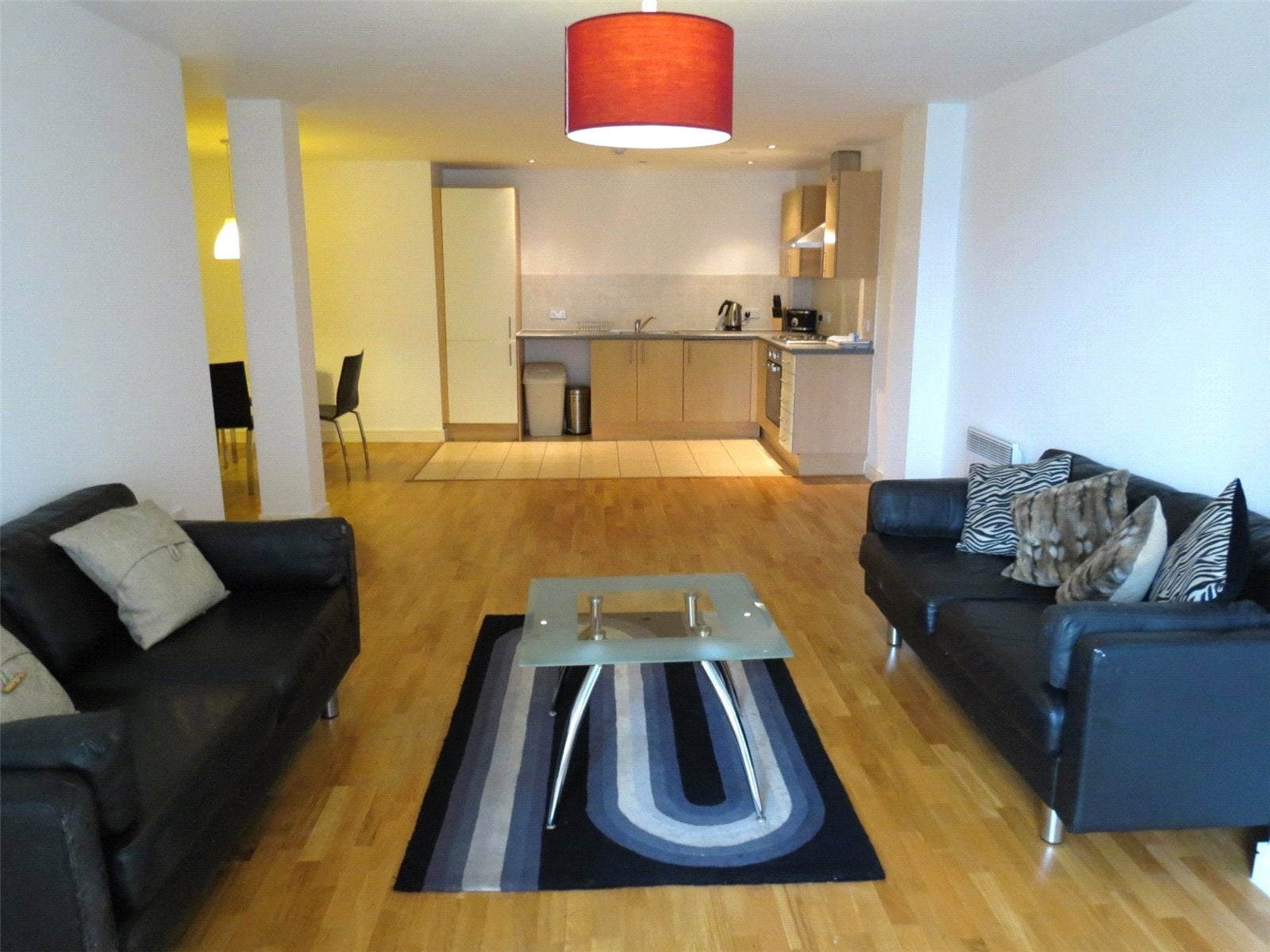 Flat Dyche Street in Manchester