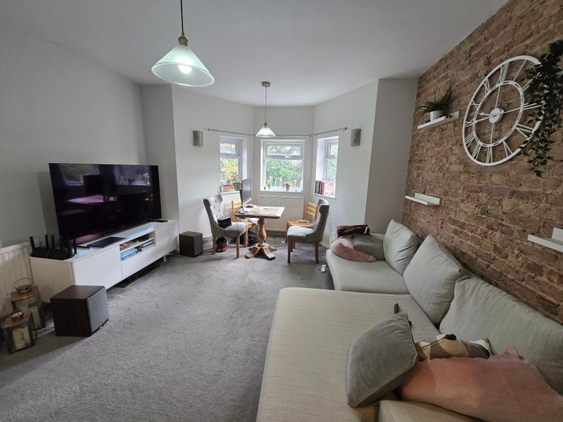 Room Gordon Road in Greater London