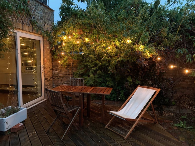 Room Shaftesbury Road in Greater London